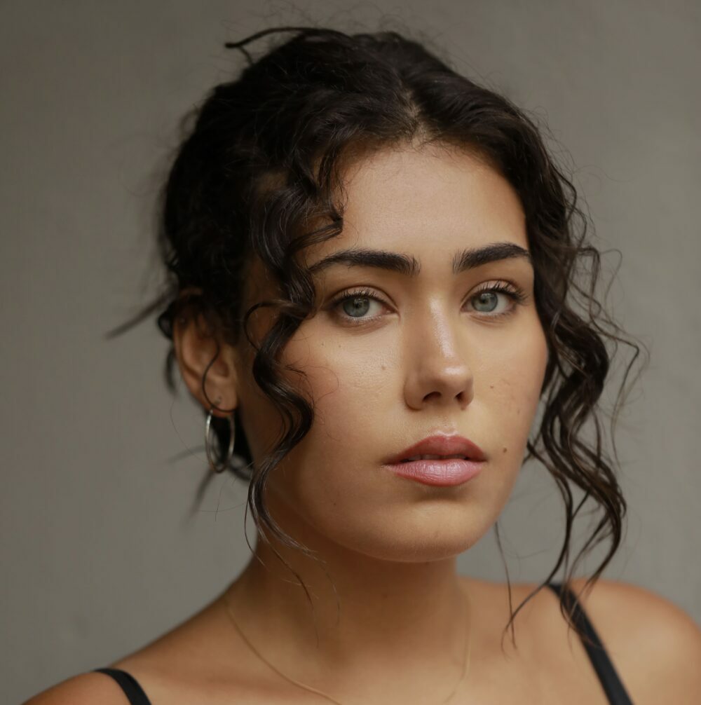 SARA SYR