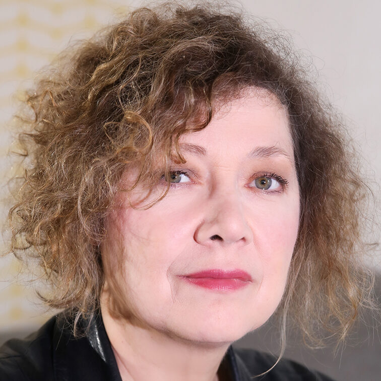 Anne TUROLLA